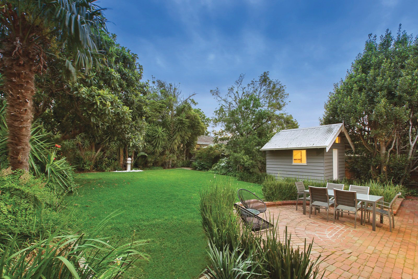 8 Dundonald Avenue, Malvern East, VIC