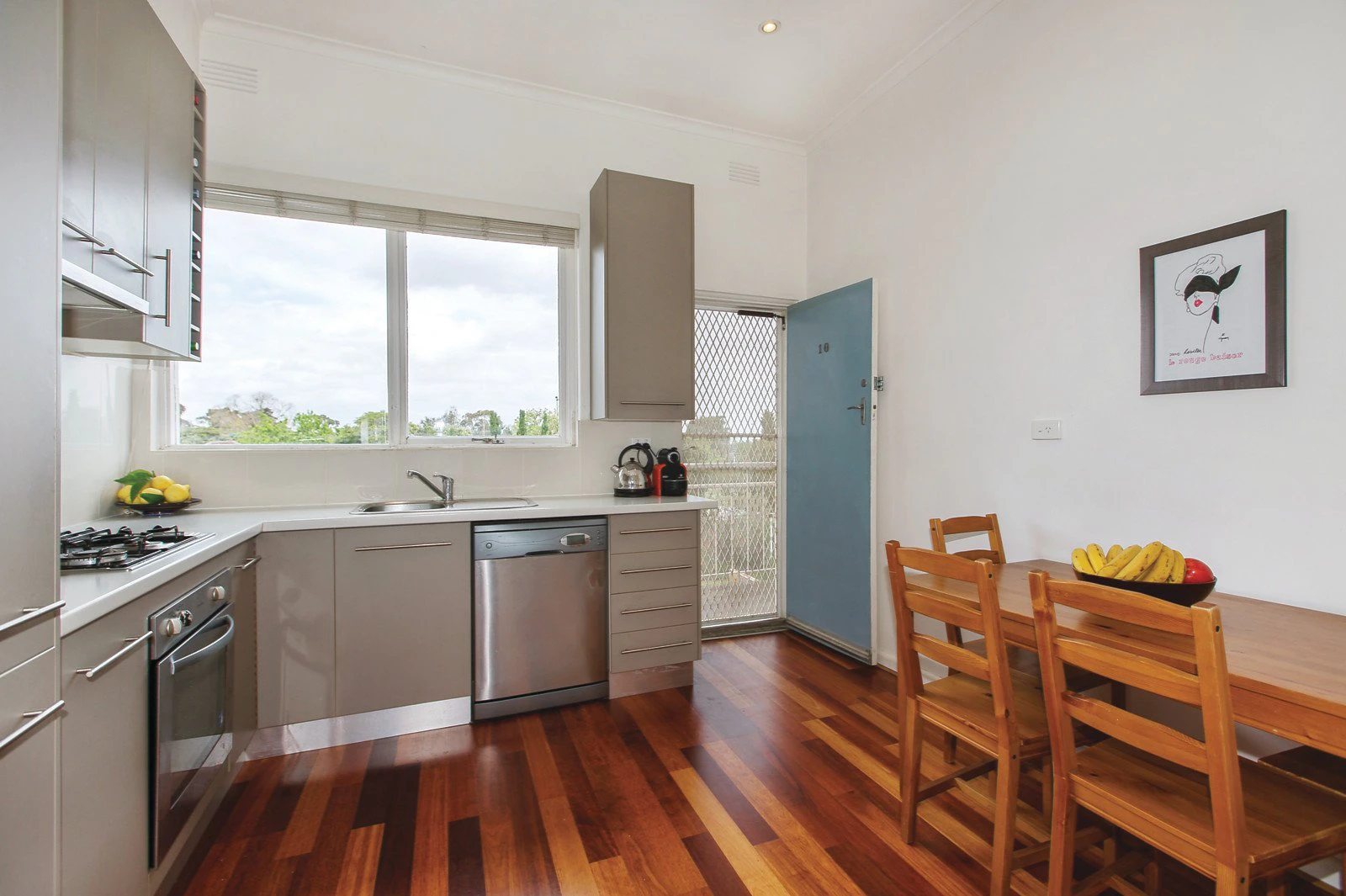 10/13 Myrniong Street, Glen Iris, VIC