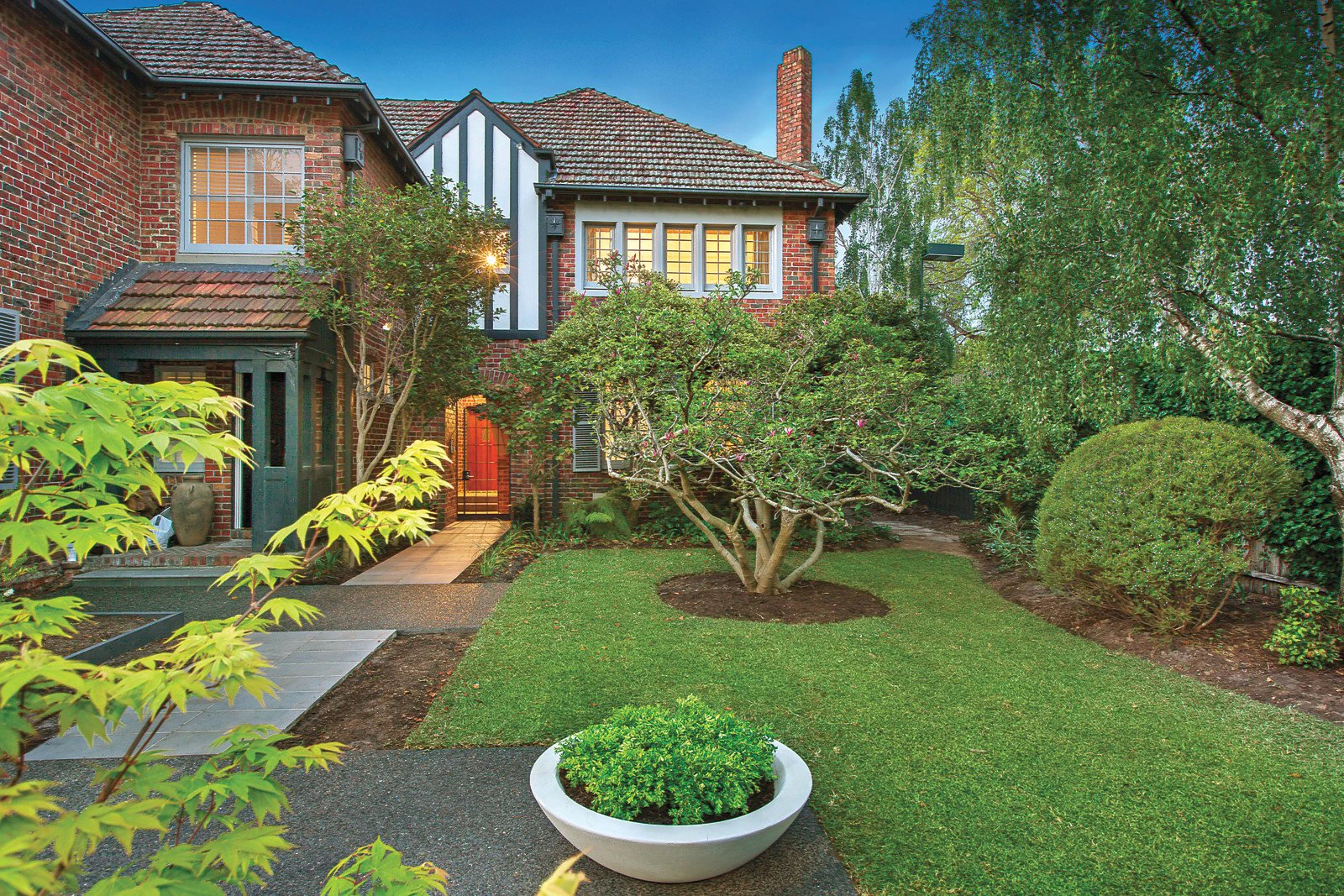 2/5 Moorakyne Avenue, Malvern, VIC
