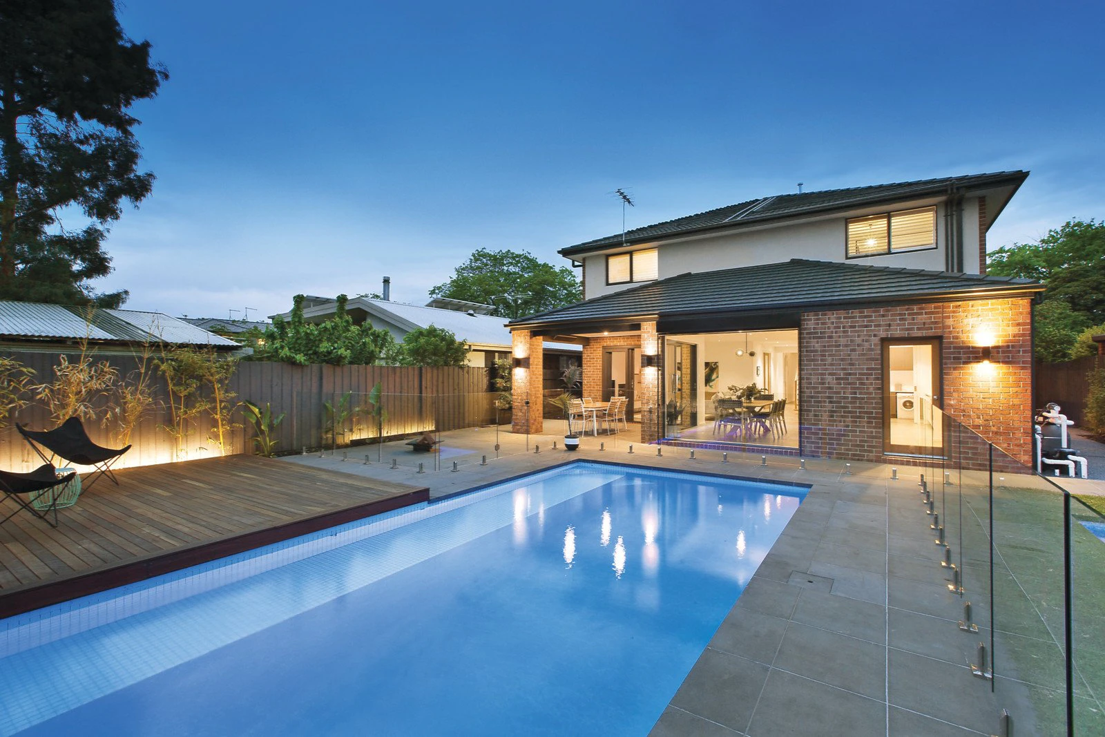 14 Queens Parade, Glen Iris, VIC