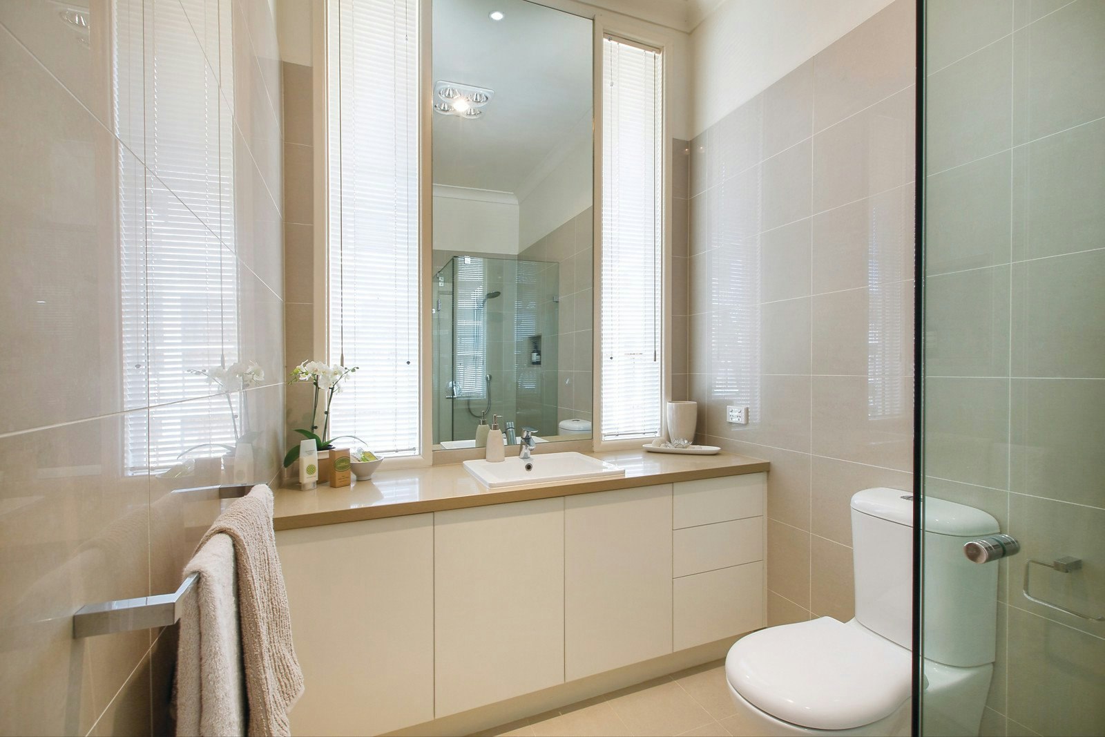 16 Callanish Road, Camberwell, VIC