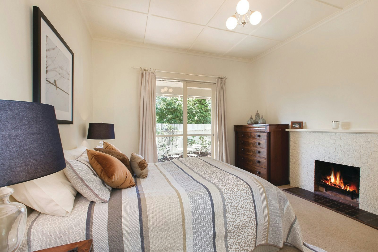 16 Callanish Road, Camberwell, VIC