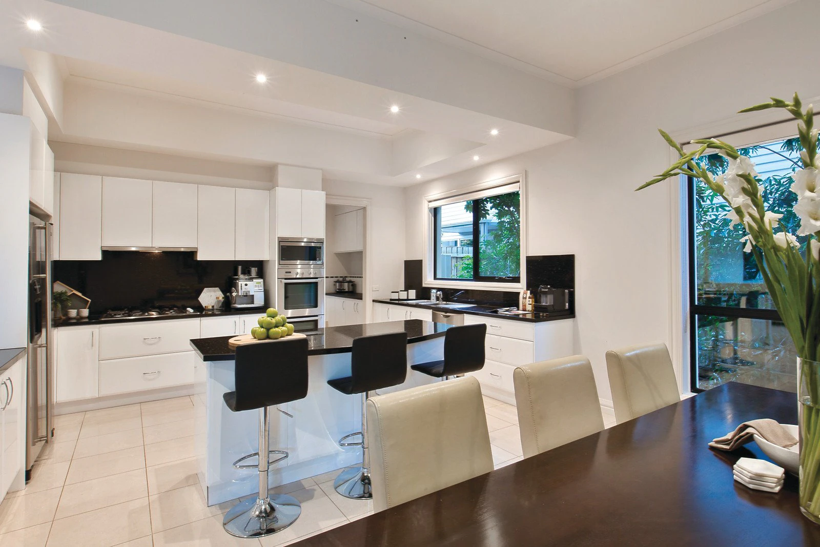 16 Bourne Road, Glen Iris, VIC