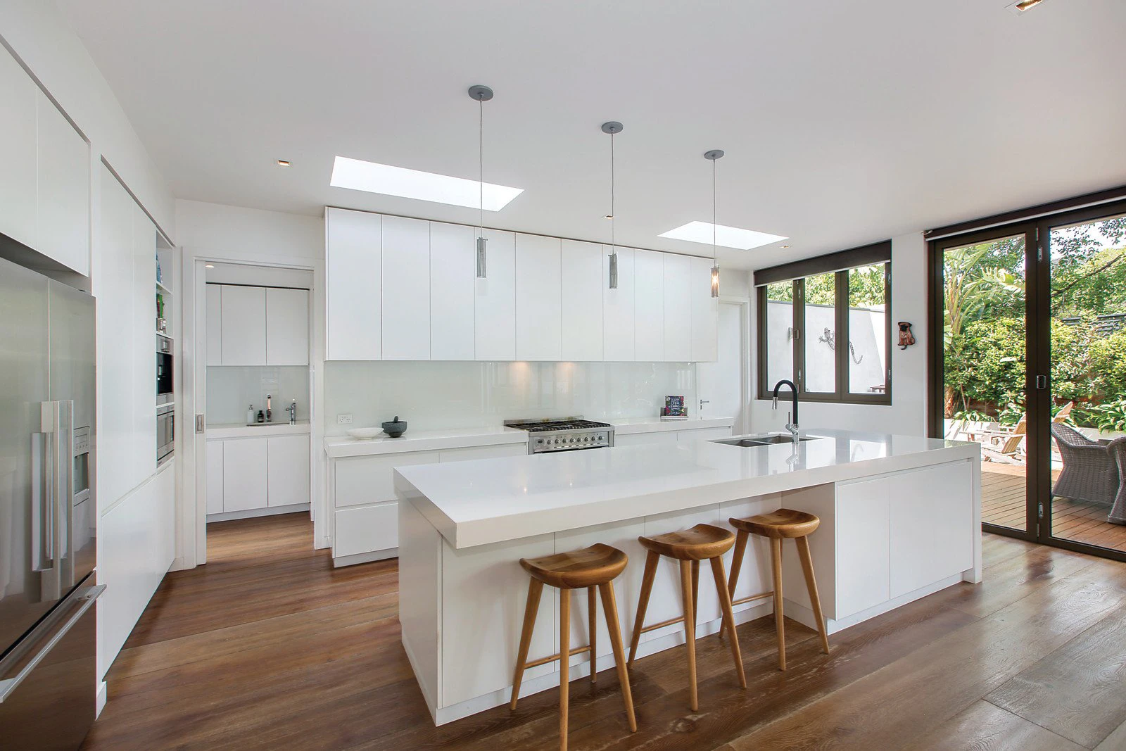 2 Rothesay Avenue, Brighton, VIC