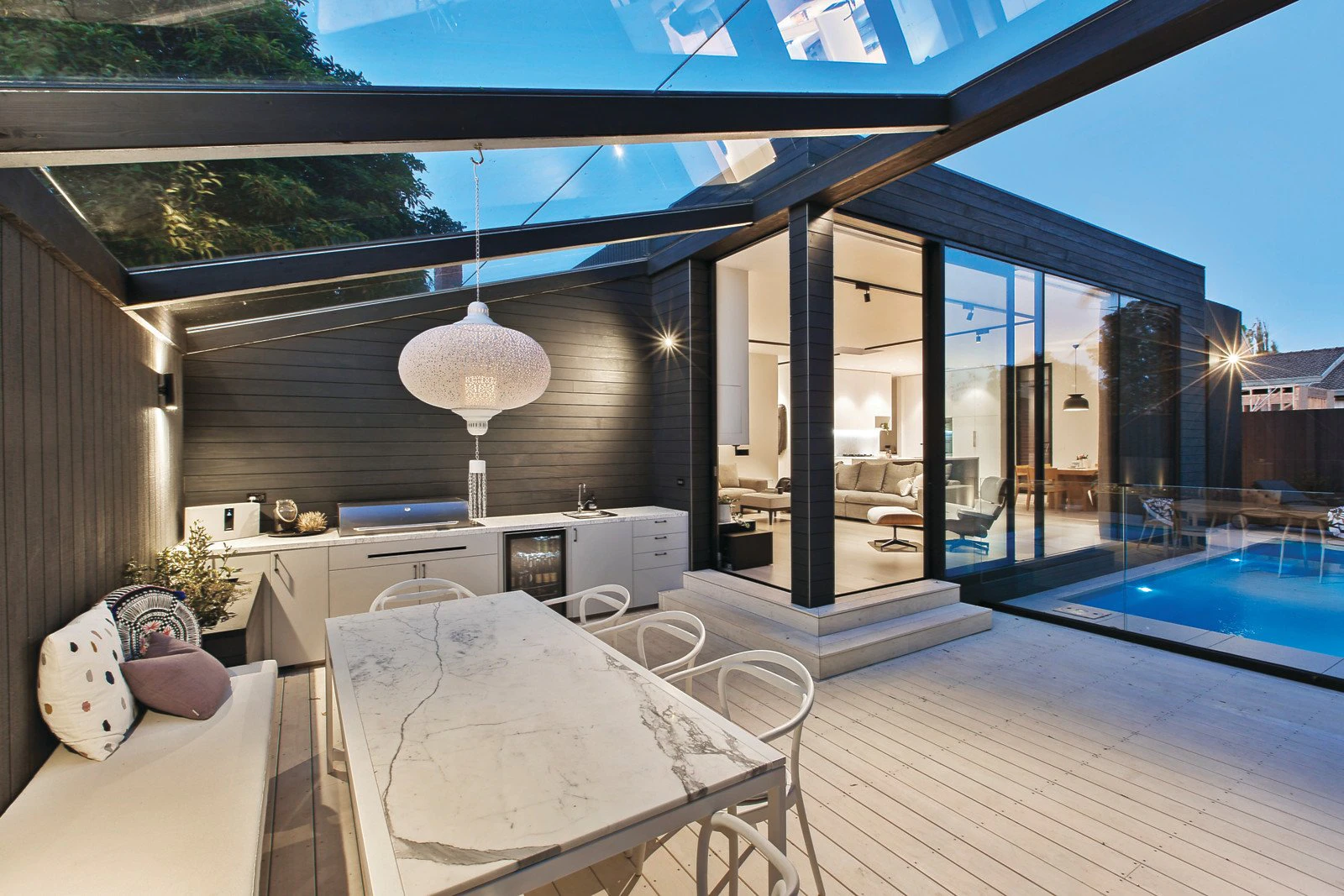 30 Valley Parade, Glen Iris, VIC