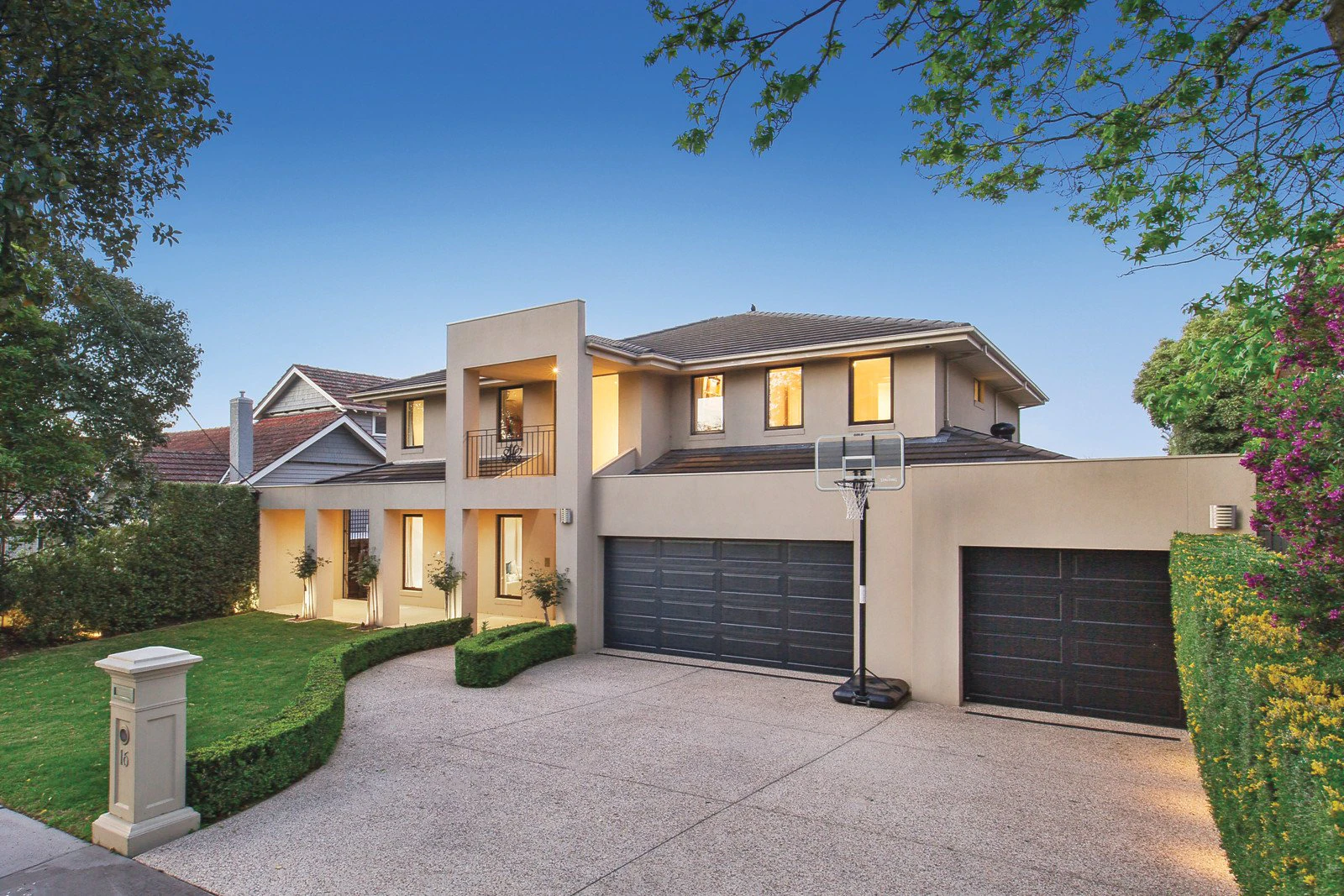 16 Bourne Road, Glen Iris, VIC