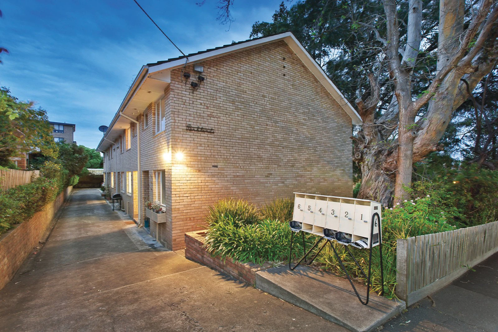 2/4-6 Grattan Street, Hawthorn, VIC