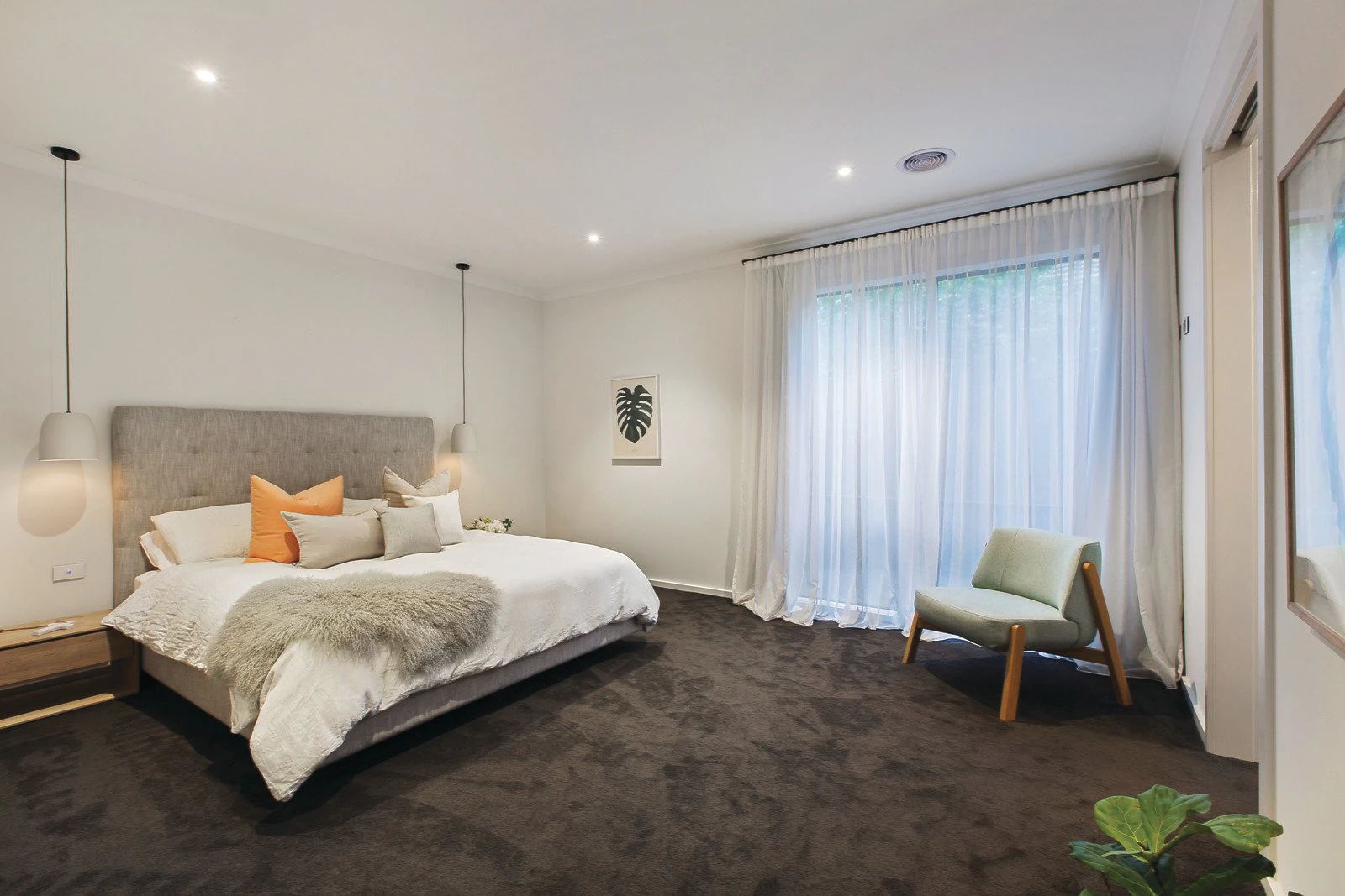 14 Queens Parade, Glen Iris, VIC