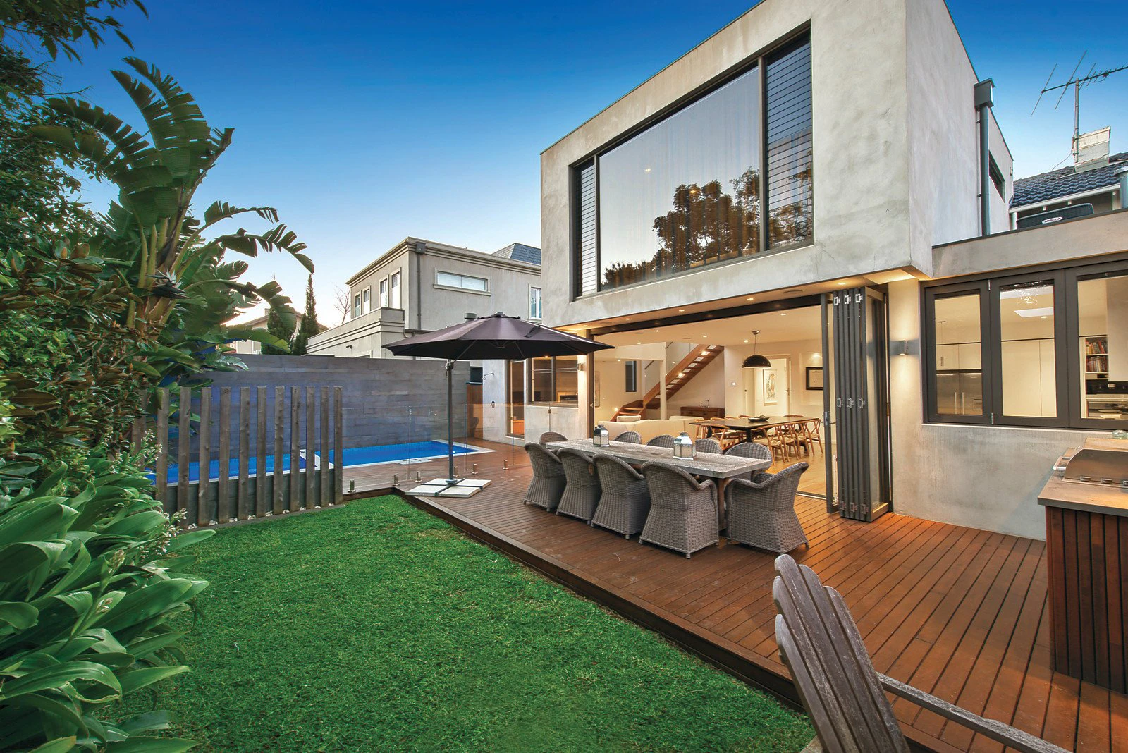 2 Rothesay Avenue, Brighton, VIC
