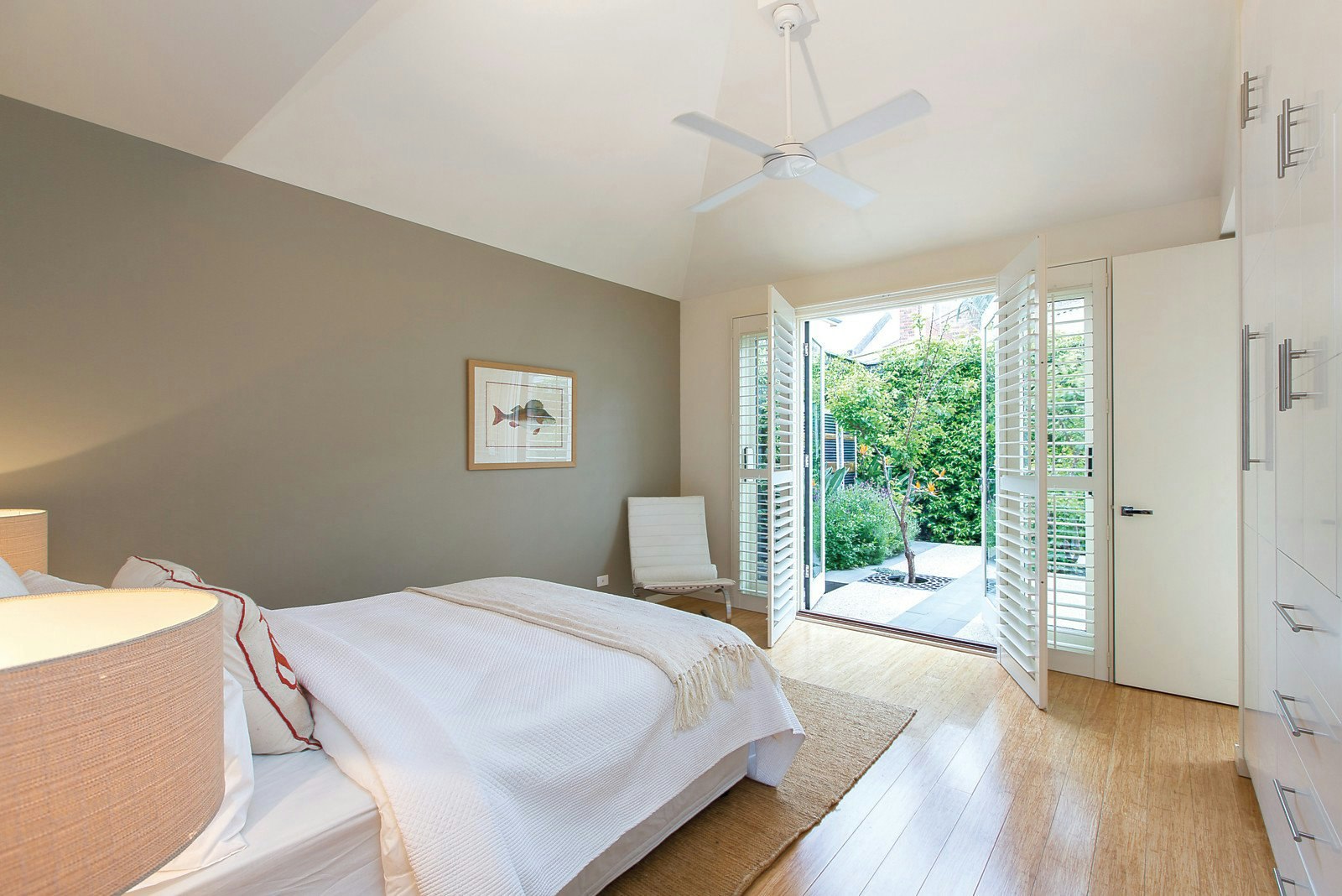 52 Eastern Road, South Melbourne, VIC