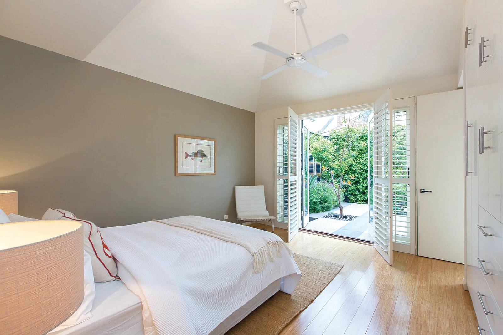 52 Eastern Road, South Melbourne, VIC
