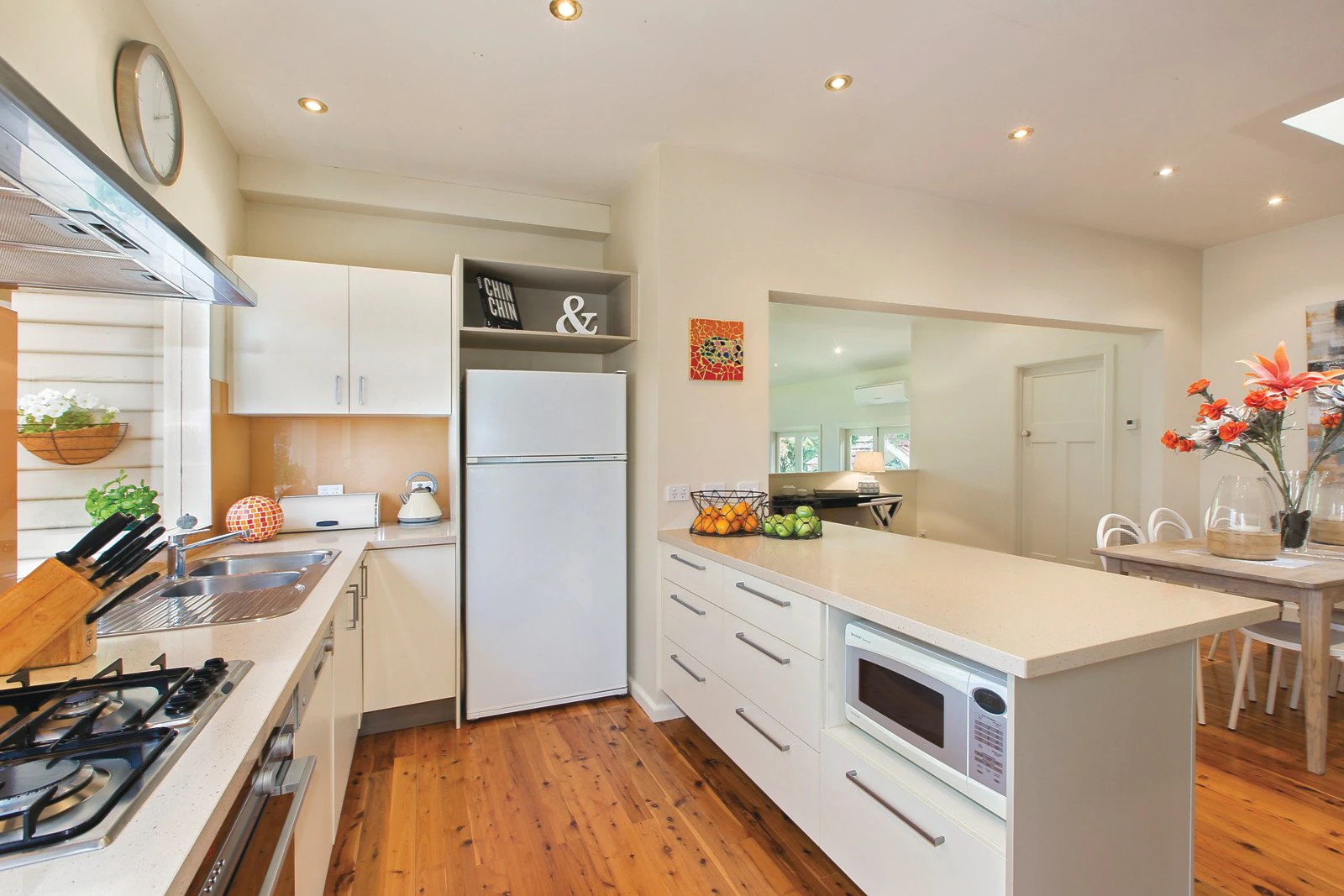 16 Callanish Road, Camberwell, VIC