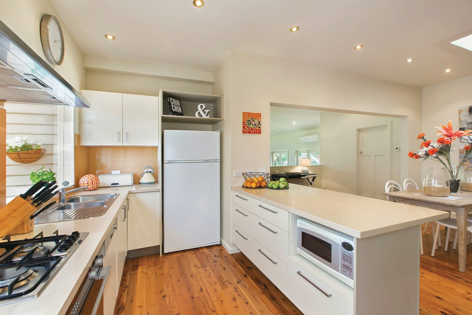 16 Callanish Road, Camberwell, VIC