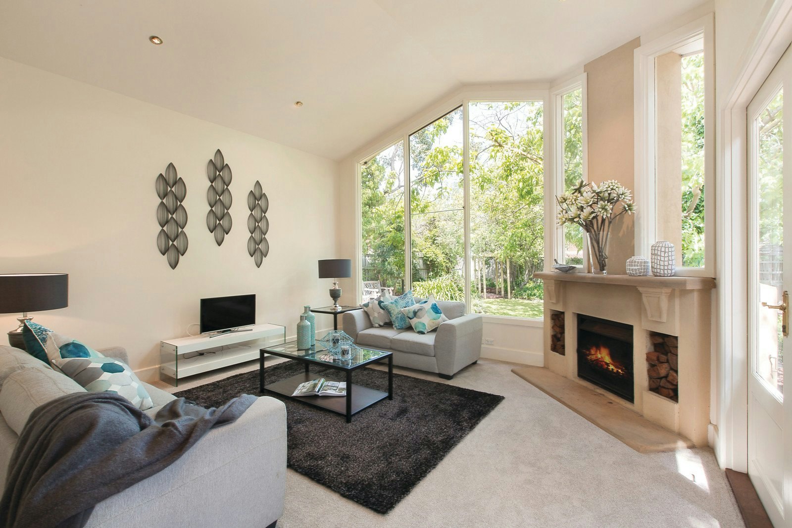 16 Callanish Road, Camberwell, VIC