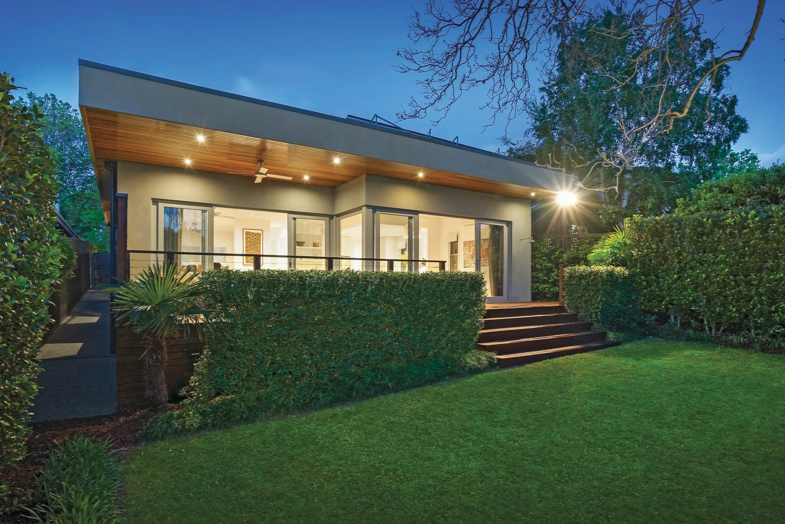 15 Murchison Street, St Kilda East, VIC