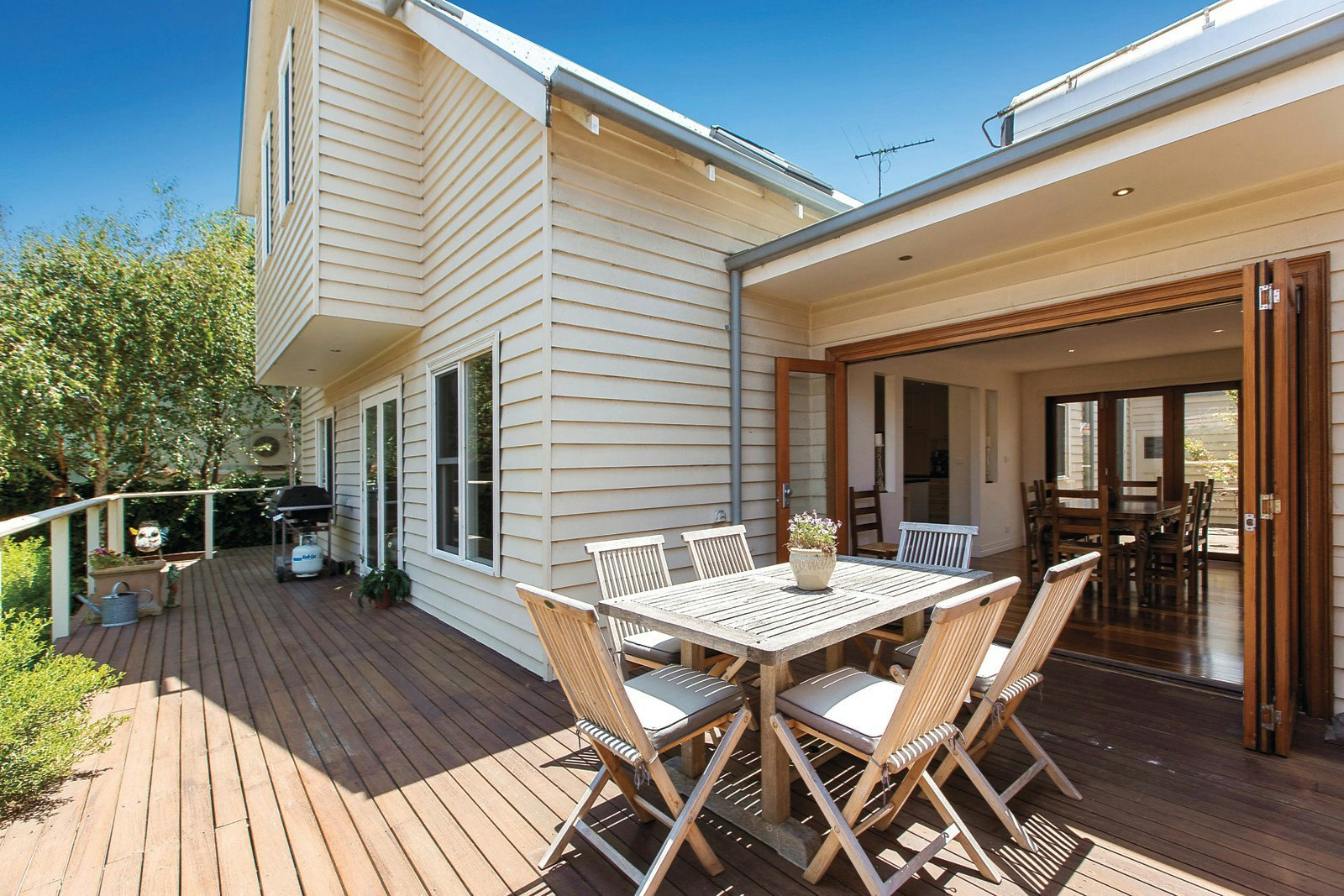 28 Holyrood Street, Hampton, VIC