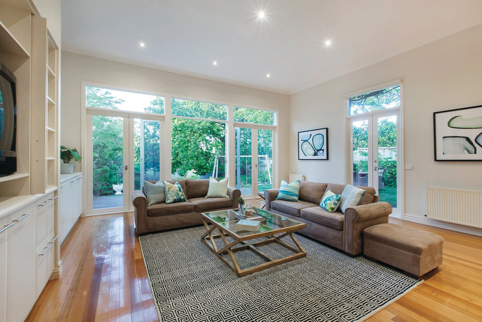 25 Kenmare Street, Mont Albert North, VIC
