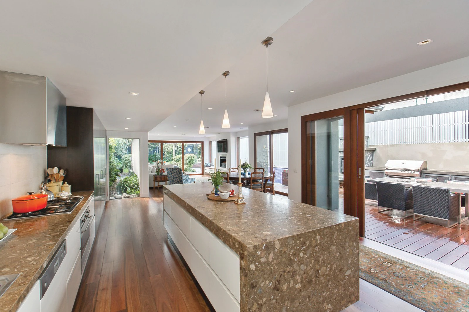 65 Linacre Road, Hampton, VIC