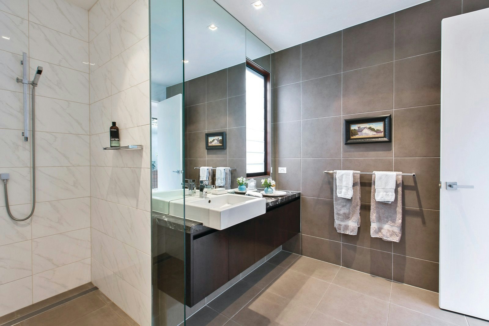 65 Linacre Road, Hampton, VIC