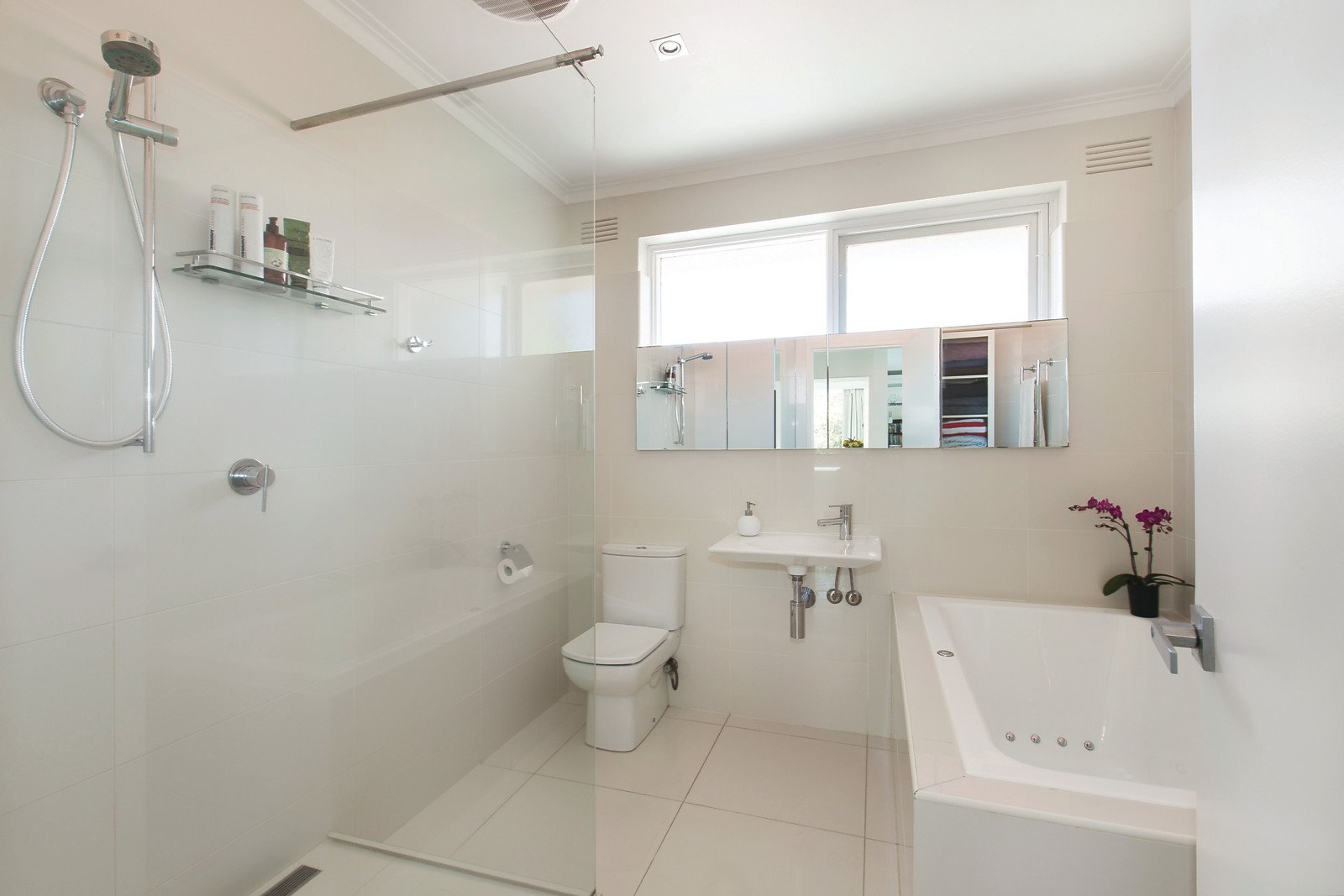 3/18 Louise Avenue, Mont Albert - Thumbnail 6