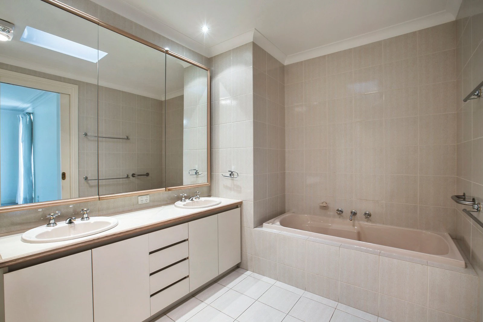 1/1 Chilcote Avenue, Malvern, VIC