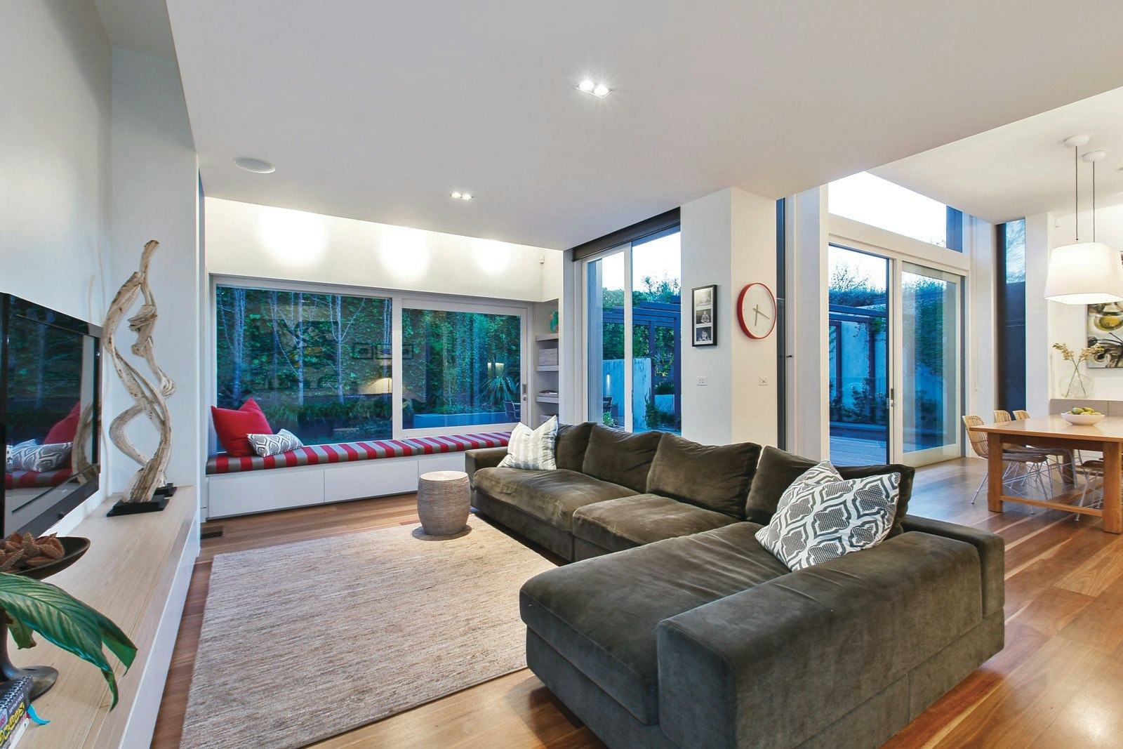 8 Embling Road, Malvern, VIC