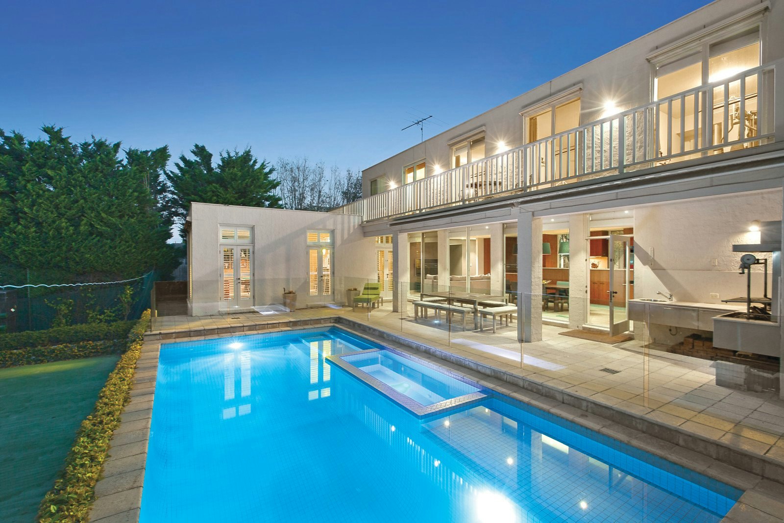 17 Howard Street, Glen Iris, VIC