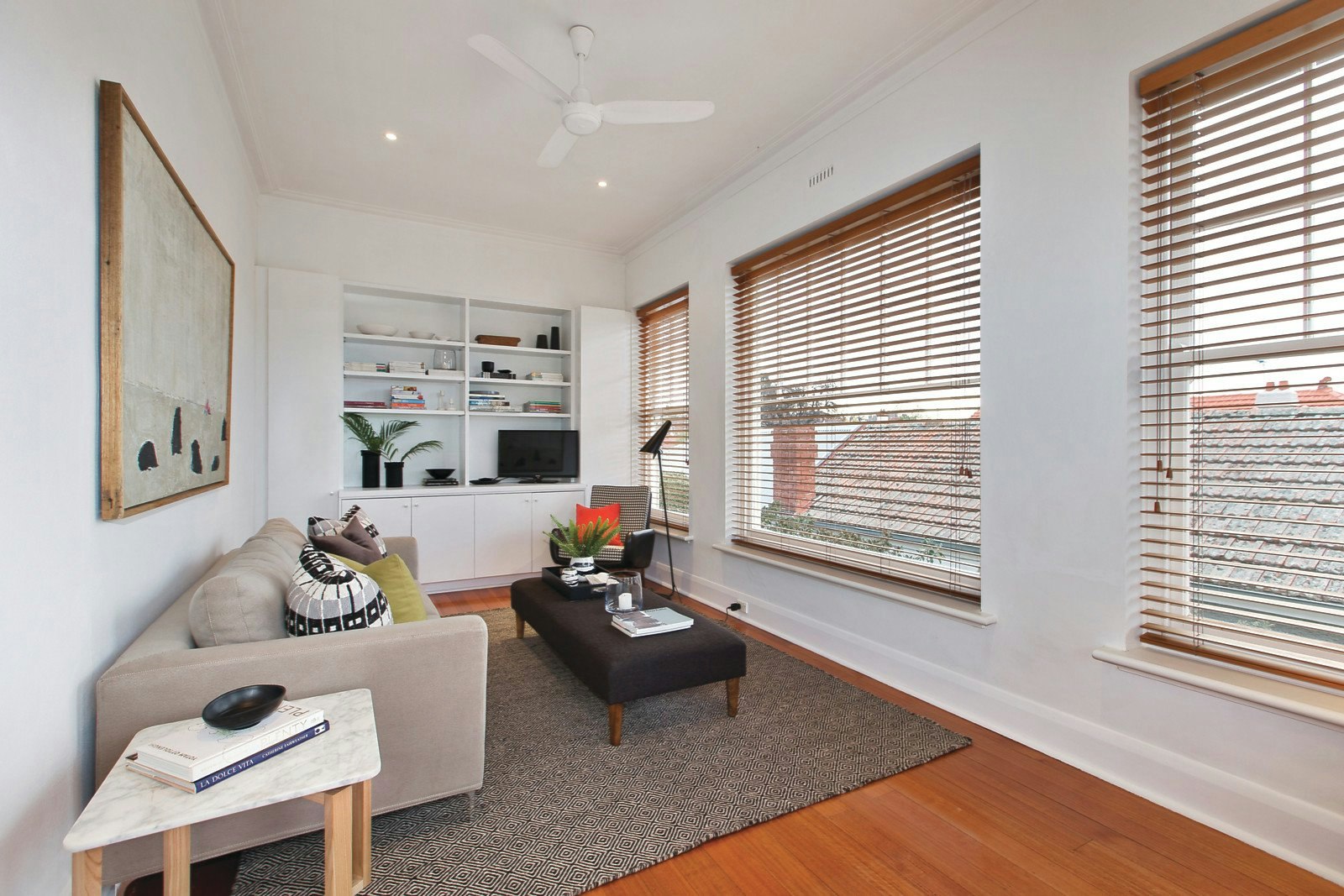 18 Tashinny Road, Toorak, VIC