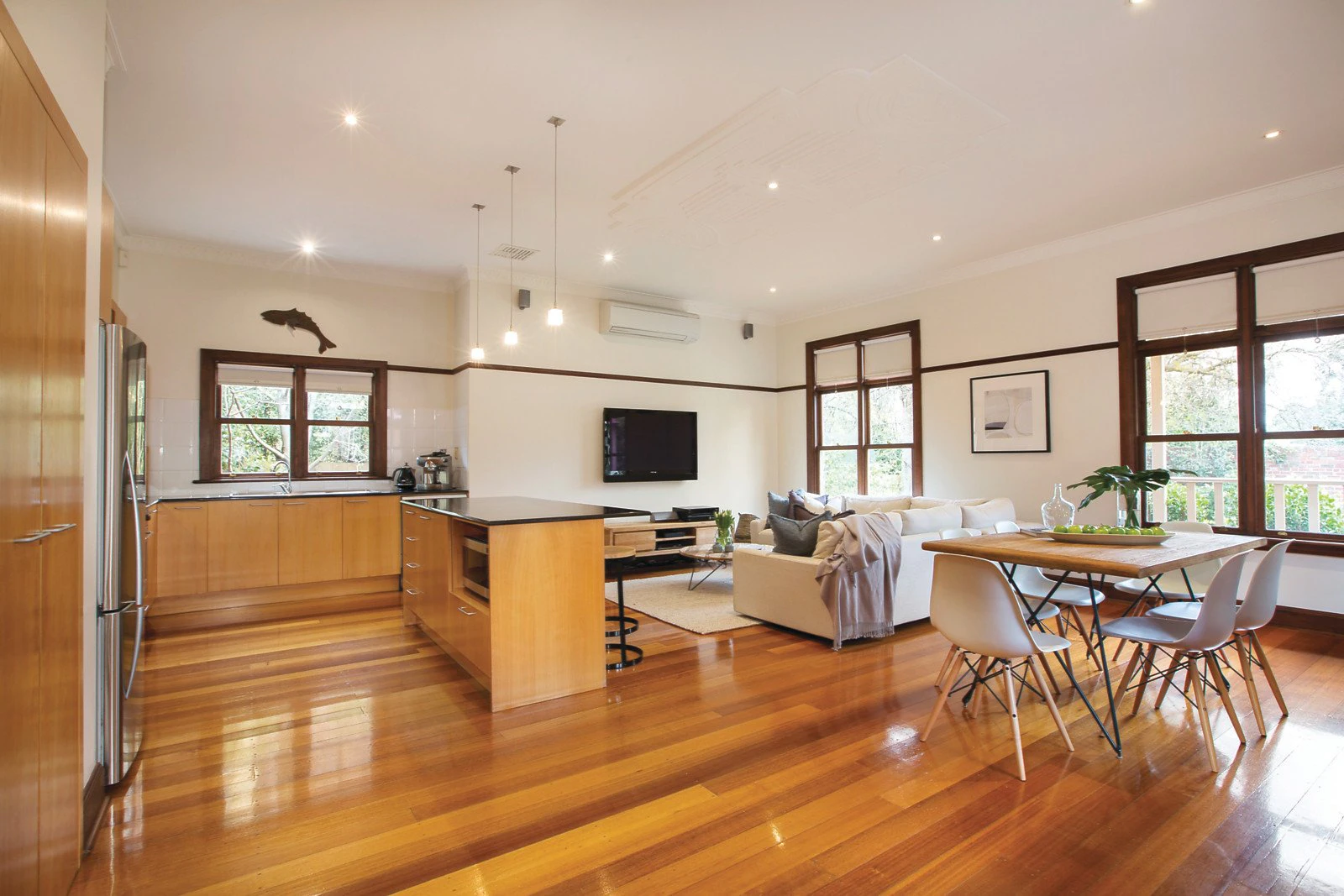 14 Yeovil Road, Glen Iris, VIC
