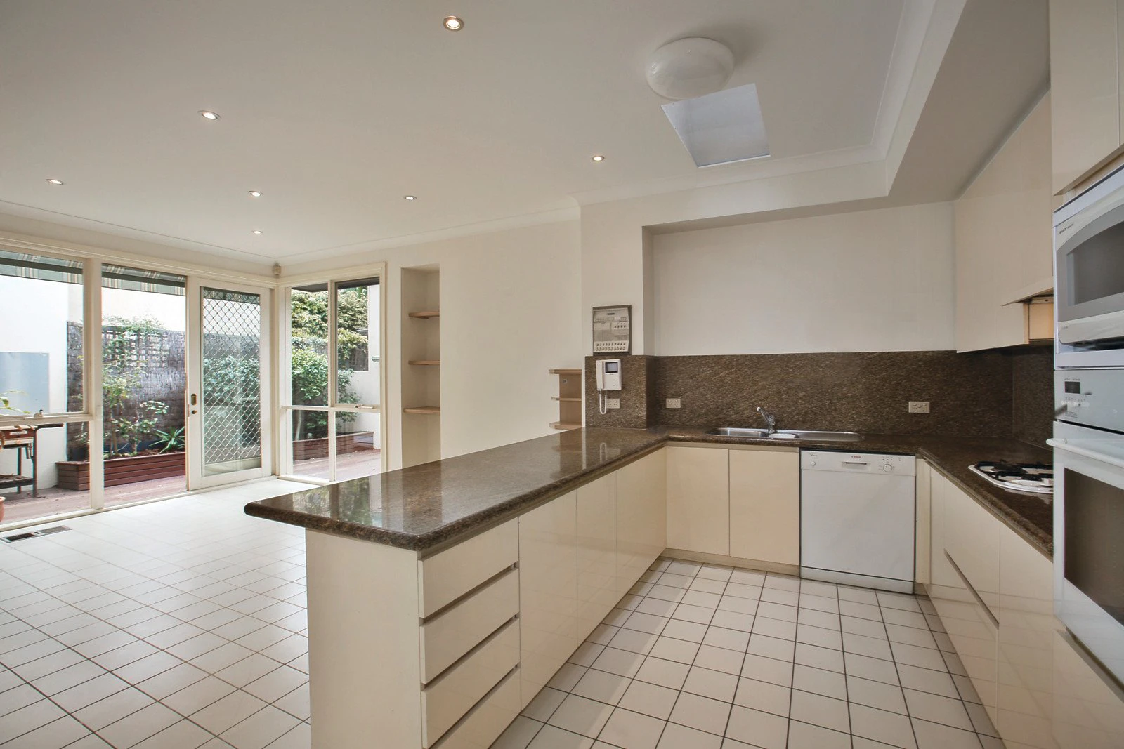 1/1 Chilcote Avenue, Malvern, VIC