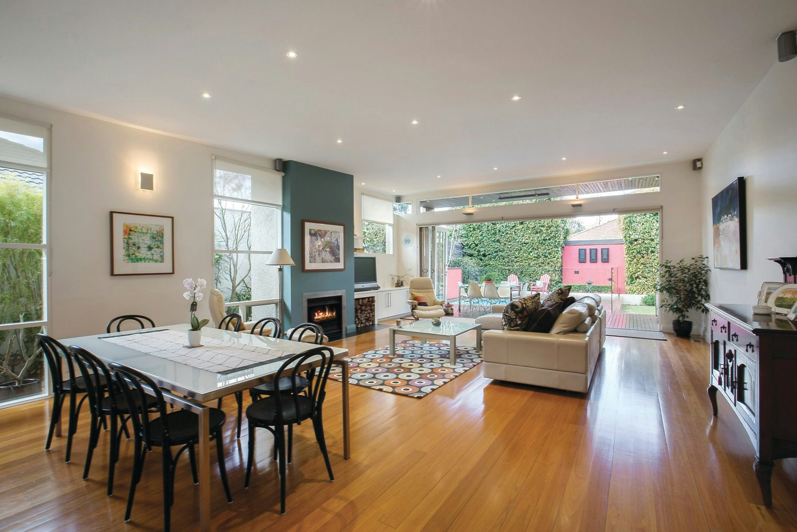 18 Nirvana Avenue, Malvern East, VIC