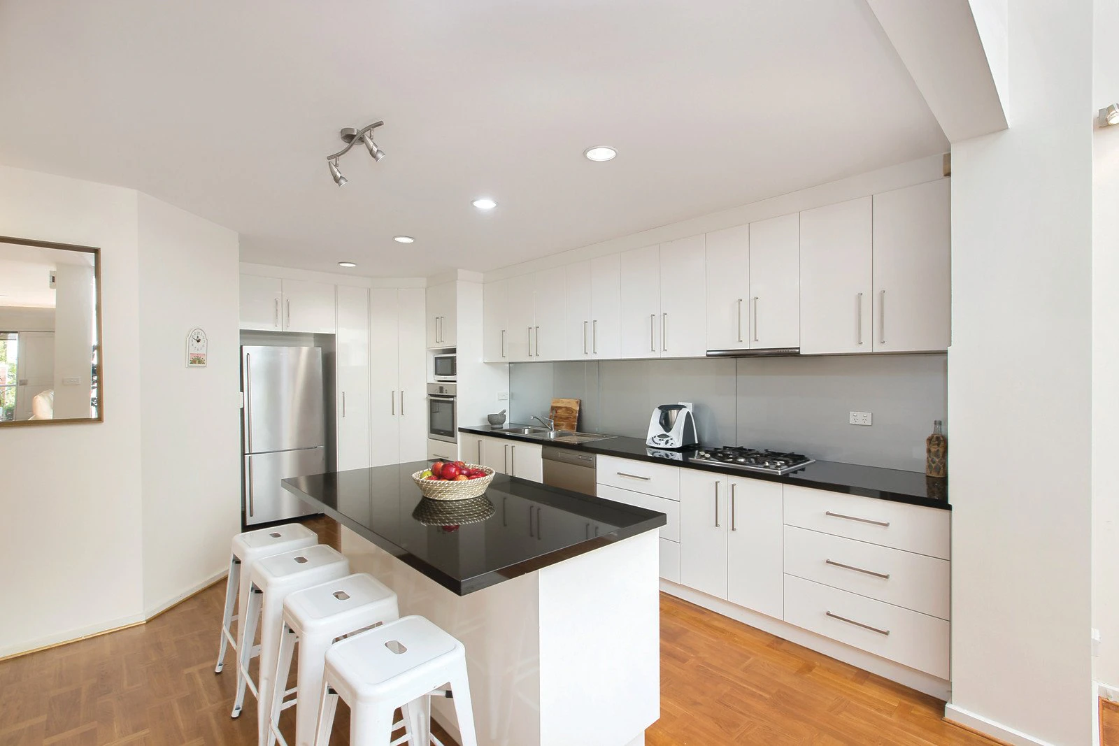 4a Mills Street, Albert Park, VIC