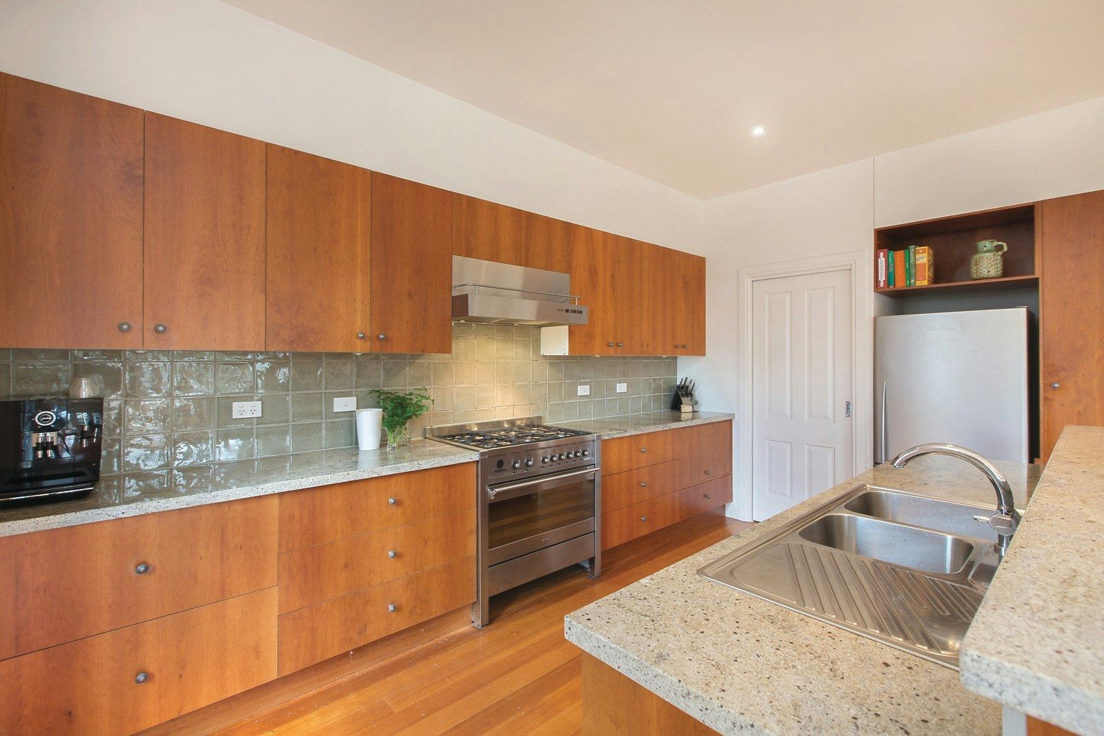 41 Yuile Street, Ashburton, VIC