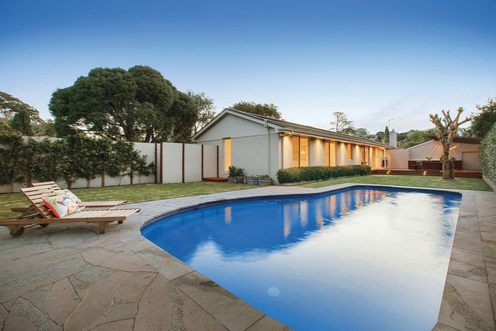 8 Mary Street, Beaumaris, VIC