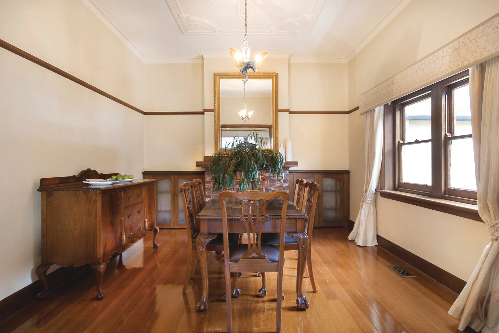 14 Yeovil Road, Glen Iris, VIC