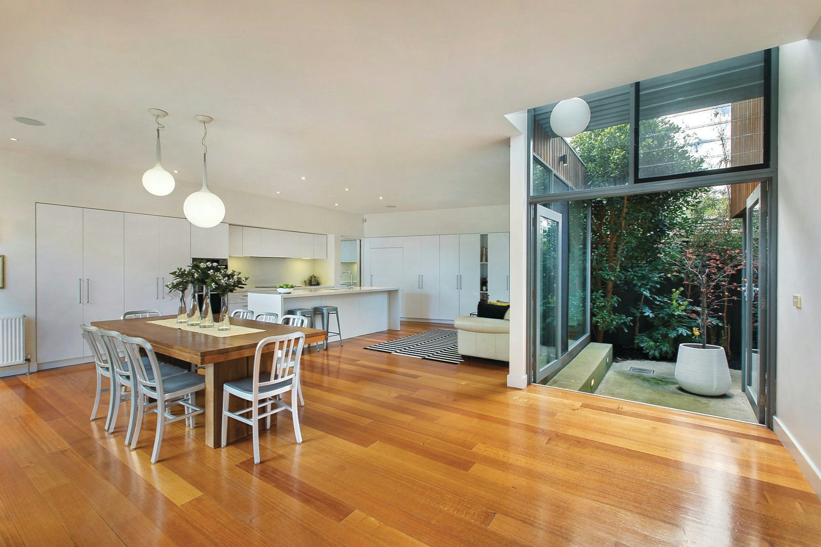 4 Reumah Court, Balwyn, VIC