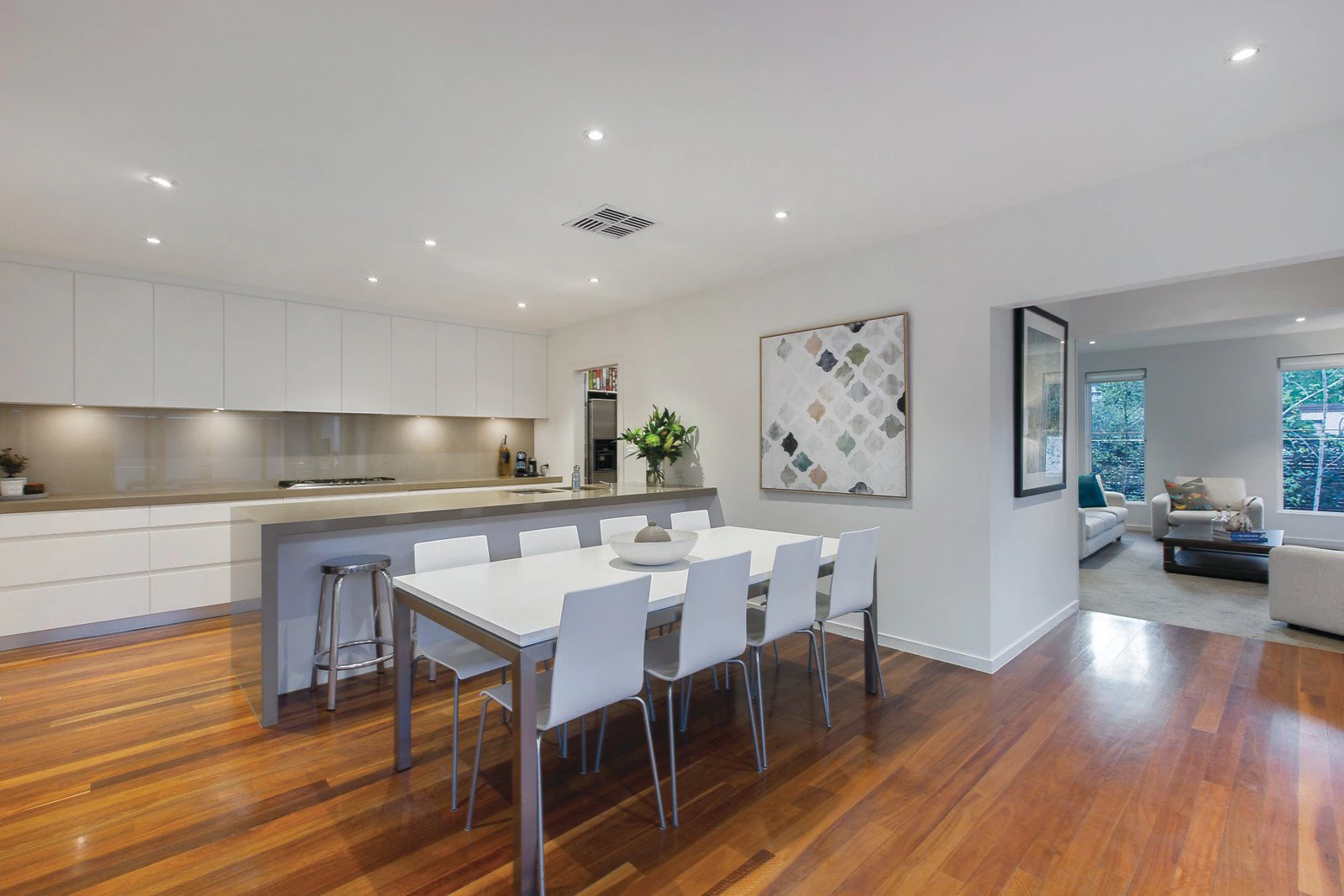 8 Mary Street, Beaumaris, VIC