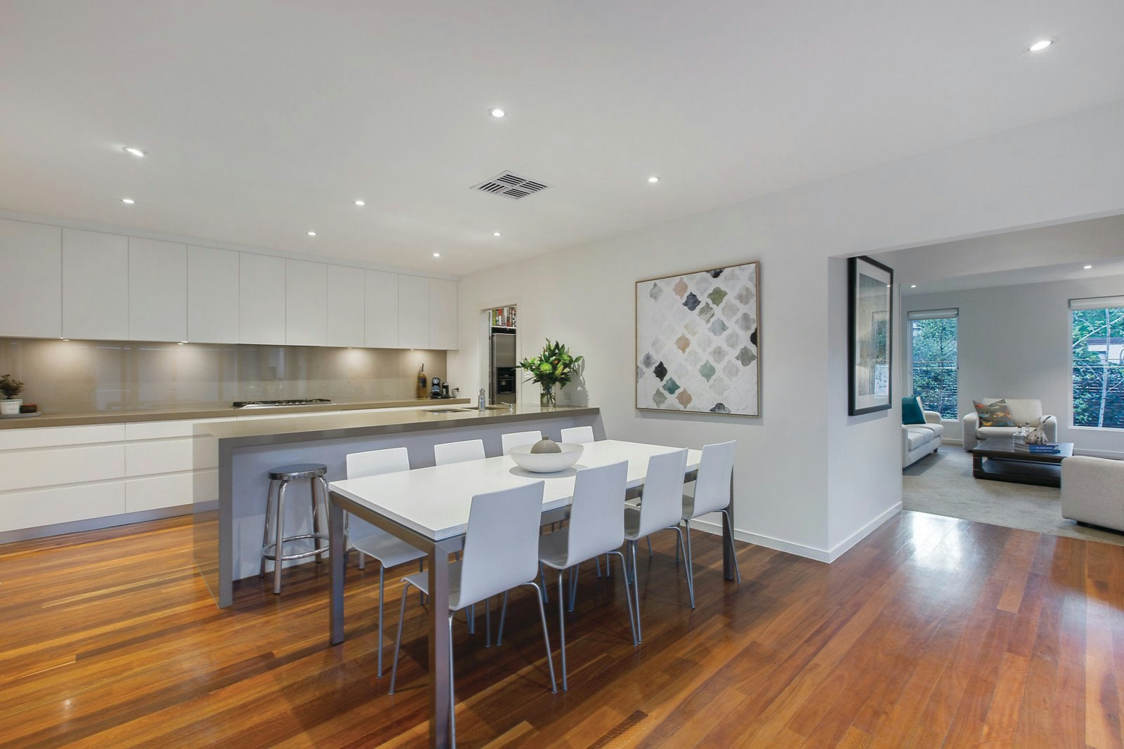 8 Mary Street, Beaumaris, VIC