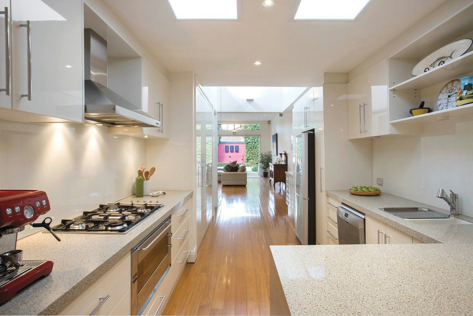 18 Nirvana Avenue, Malvern East, VIC