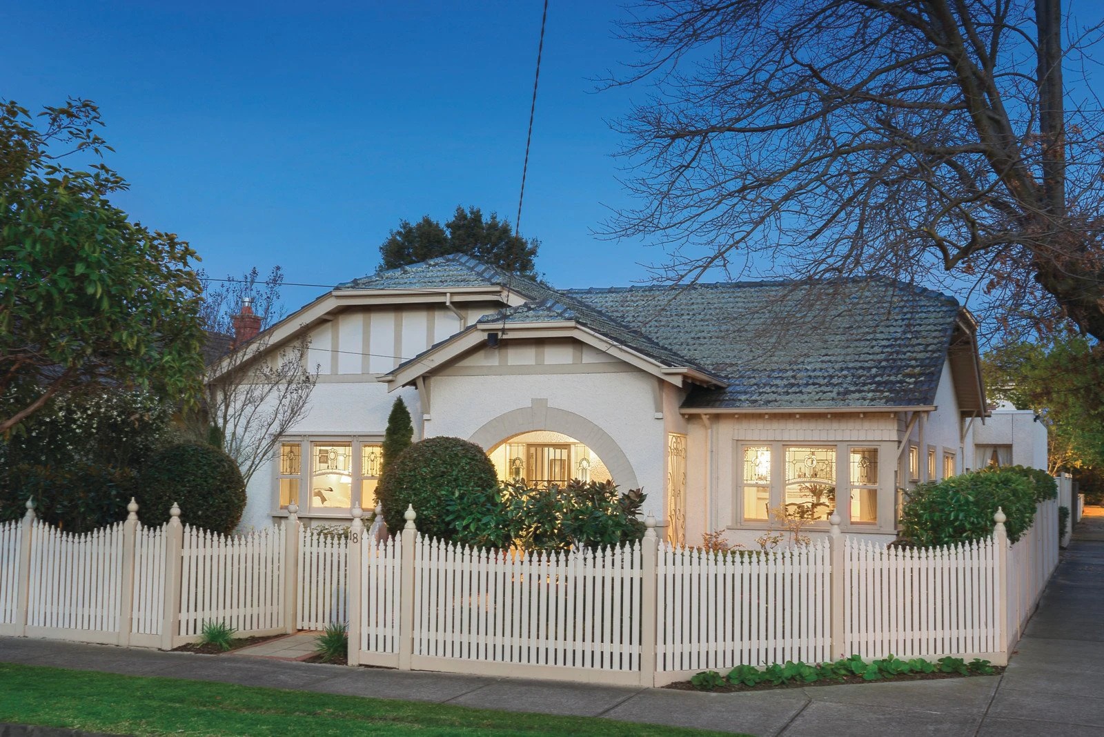 18 Nirvana Avenue, Malvern East, VIC