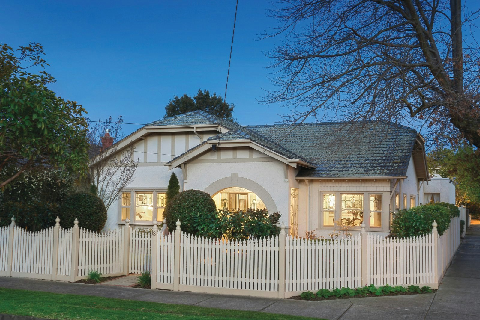 18 Nirvana Avenue, Malvern East, VIC