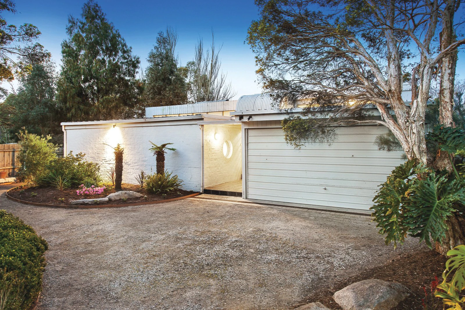 2/29 Flowerdale Road, Glen Iris, VIC