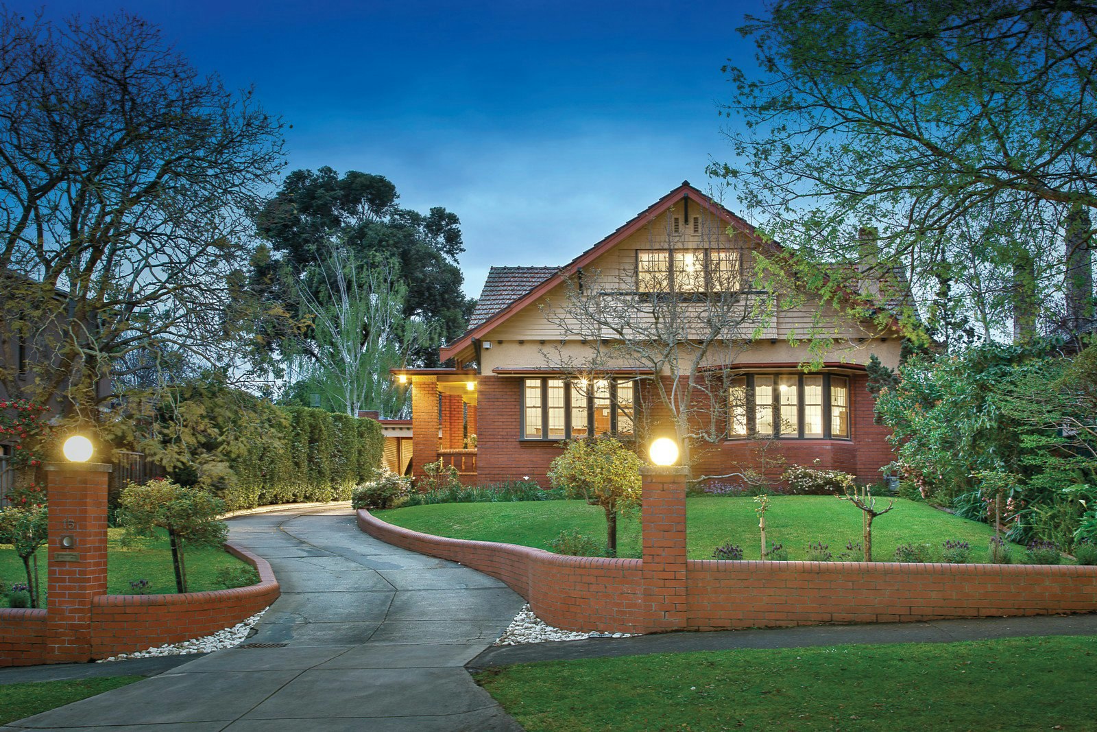 15 Glenbrook Avenue, Malvern East, VIC