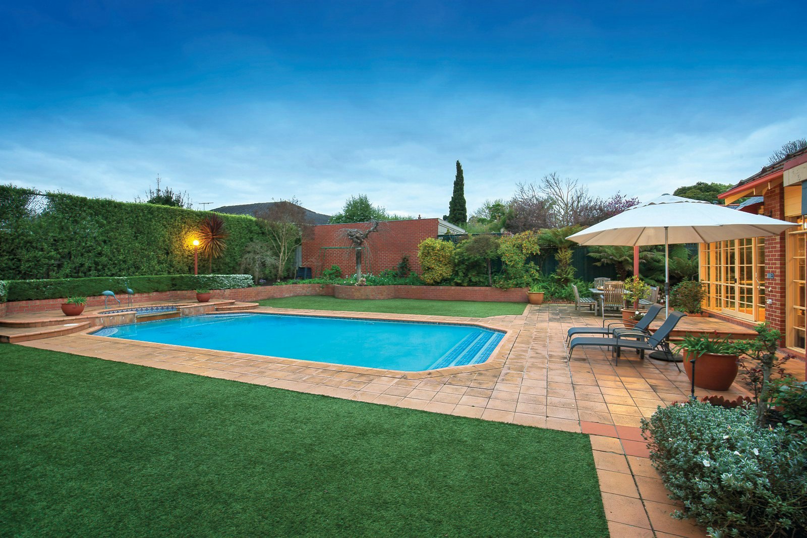 15 Glenbrook Avenue, Malvern East, VIC