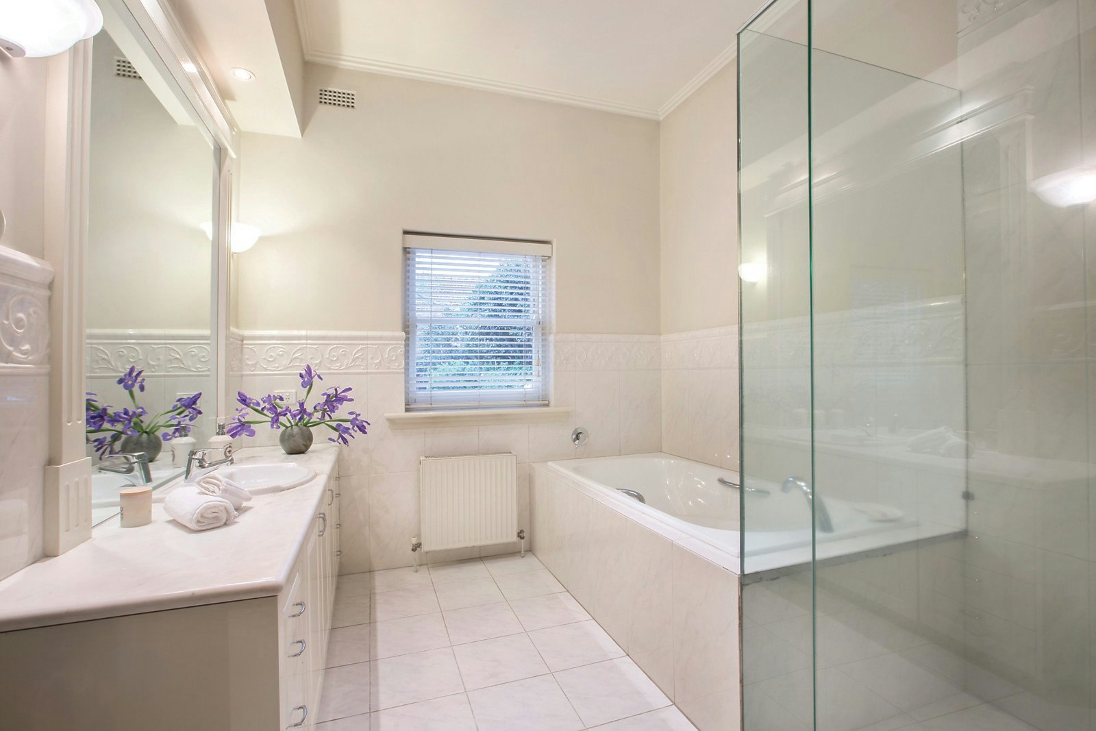 13 Findon Crescent, Kew, VIC