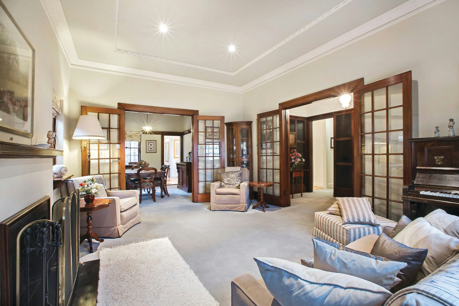 13 Findon Crescent, Kew, VIC