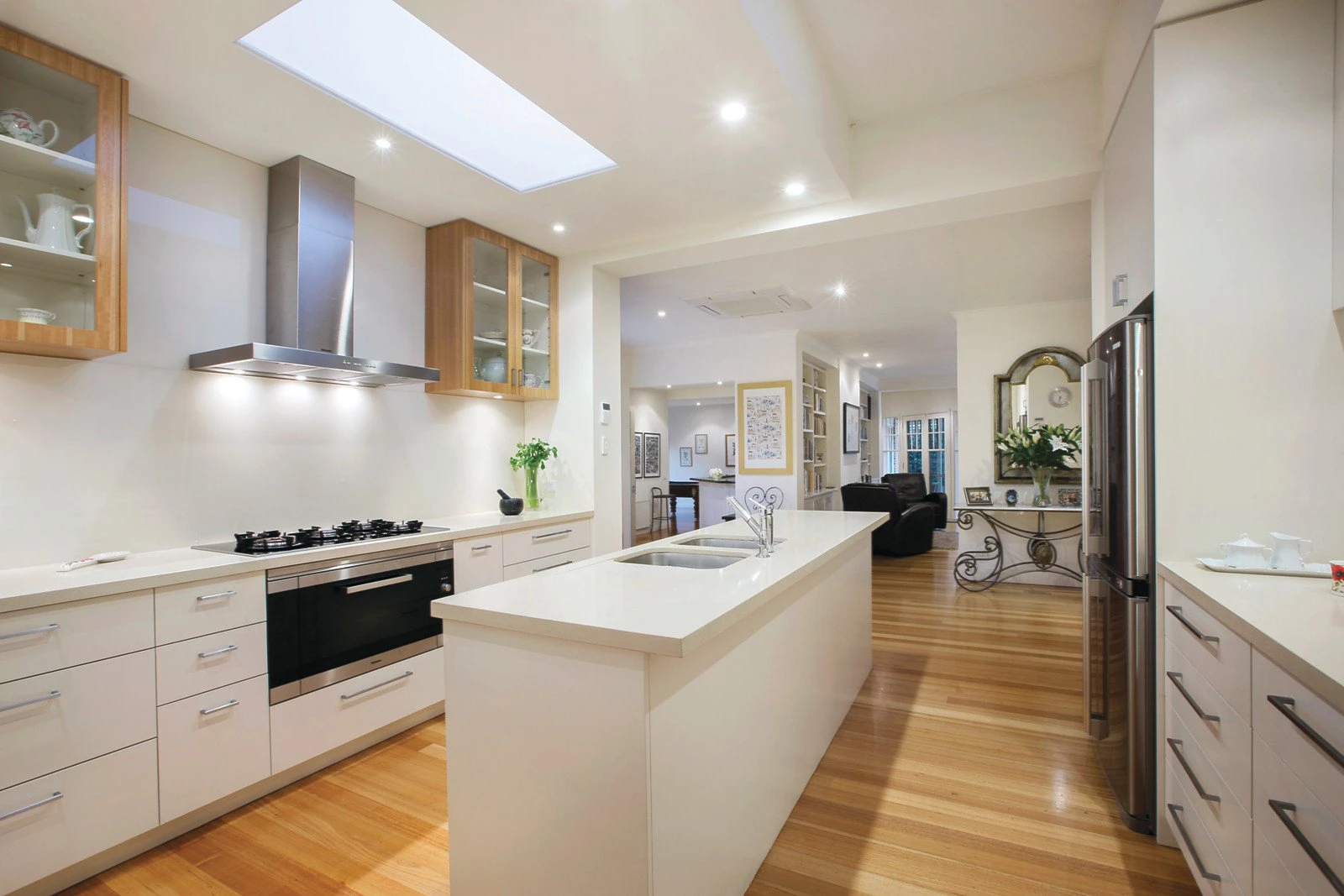 13 Findon Crescent, Kew, VIC