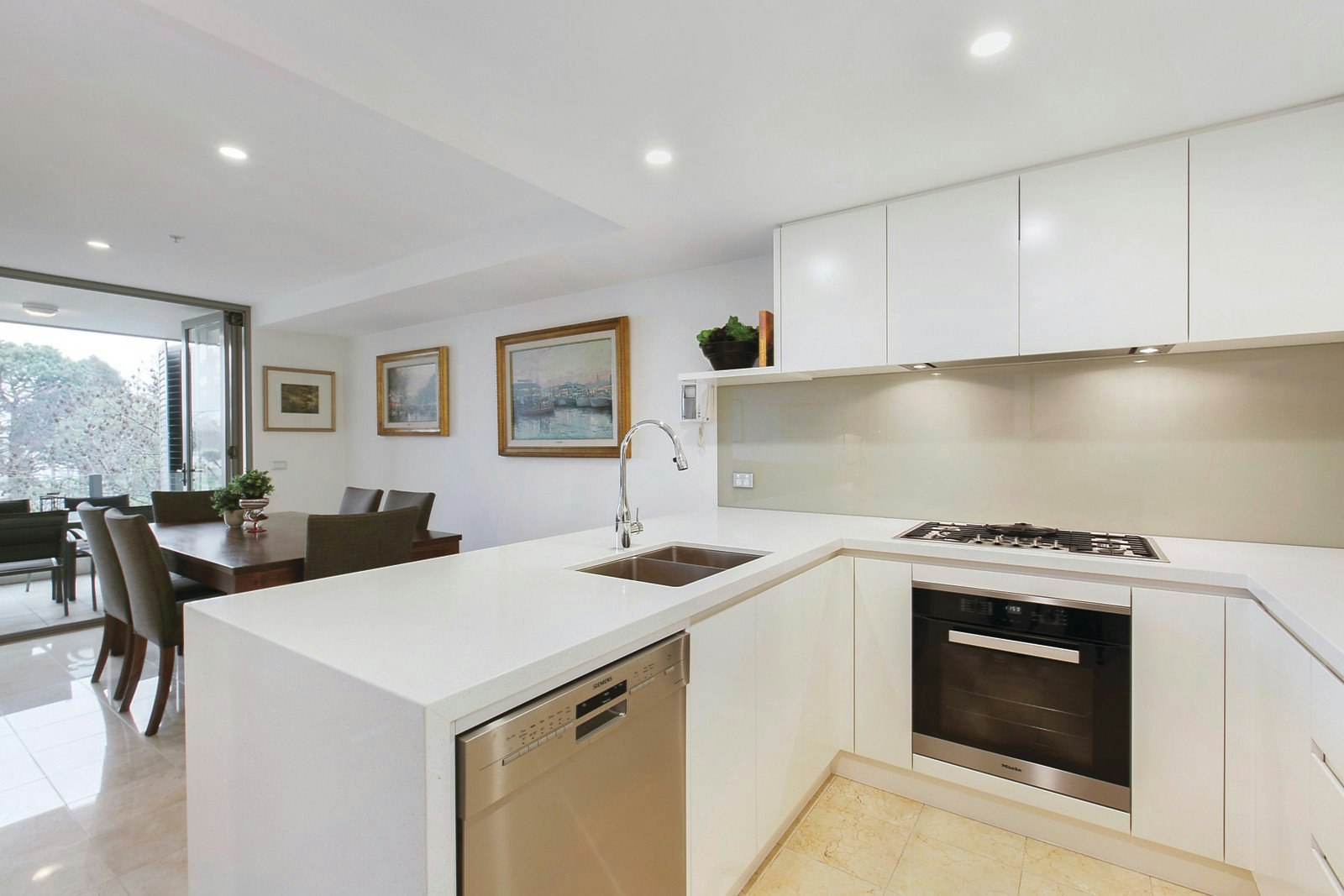 203/196 Albert Road, South Melbourne, VIC