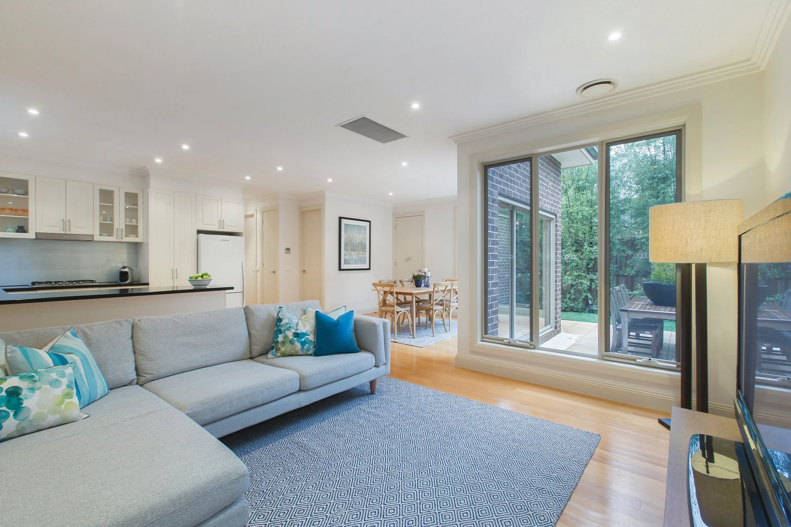 6 Alandale Street, Surrey Hills, VIC