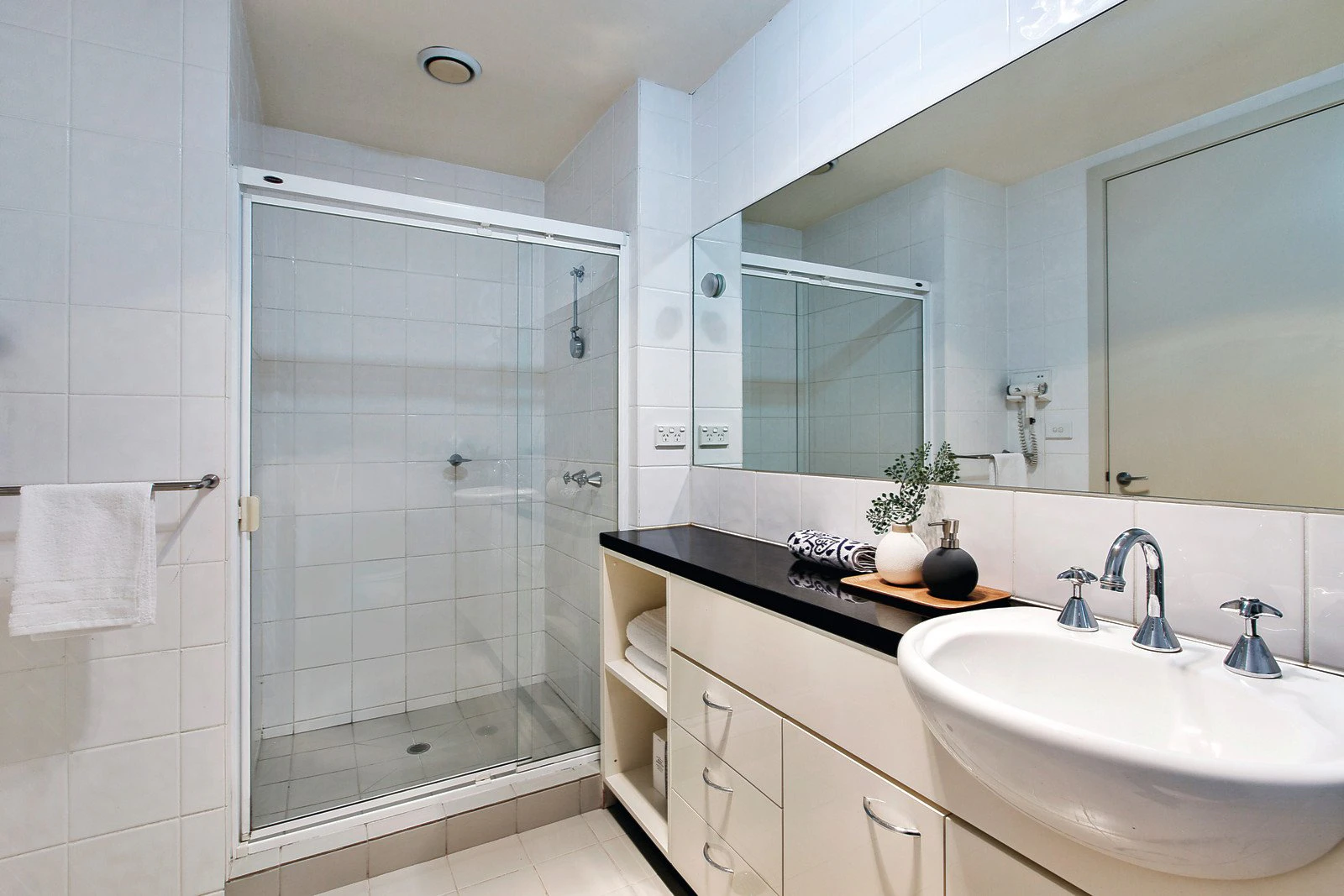 501/65 Beach Street, Port Melbourne, VIC